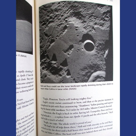 Book - Neil Armstrong: A Life of Flight, by Jay Barbree - Picture 8 of 15